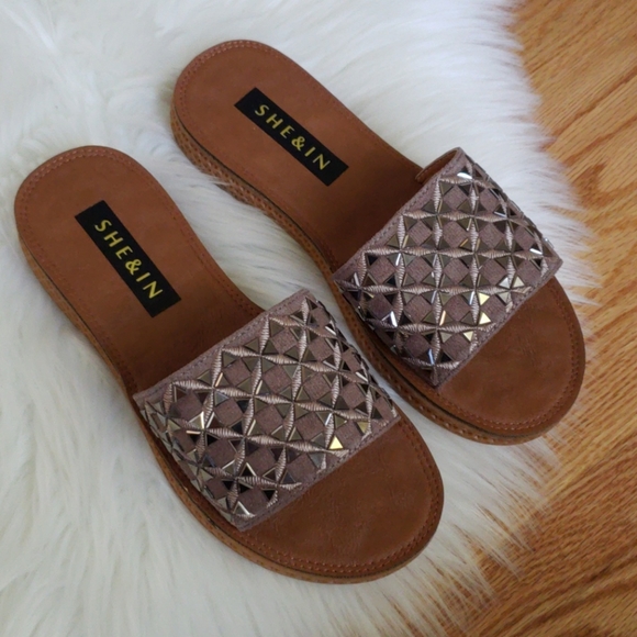 yeezy slides on shein